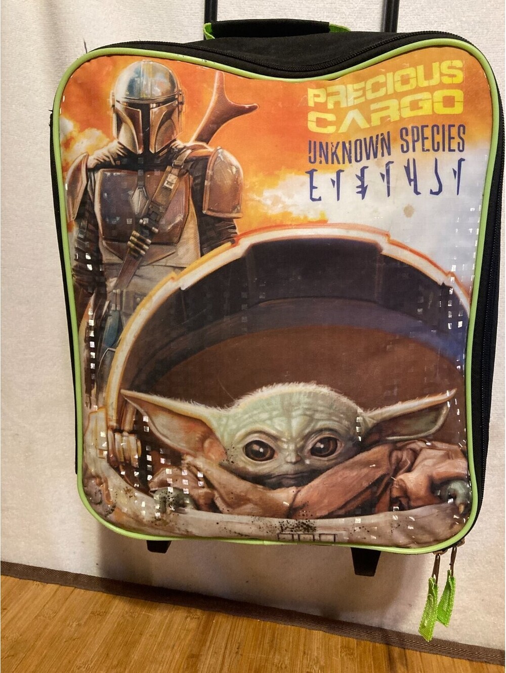 Star Wars The Mandalorian Grogu Baby Yoda Kids Rolling Suitcase Luggage 14 Inch